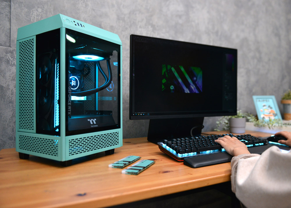 thermaltake_tower100.jpg