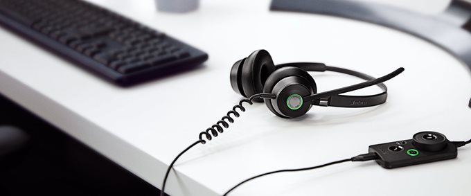 Jabra-Engage-50_softphones.jpg
